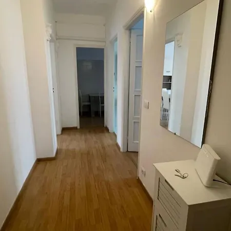 Sanremo Holiday Apartment *